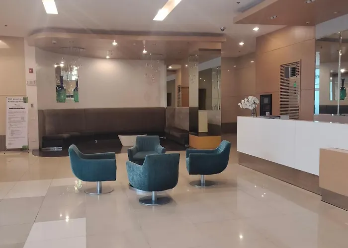 Luxurious In Quezon With Private Pool And Views Manila