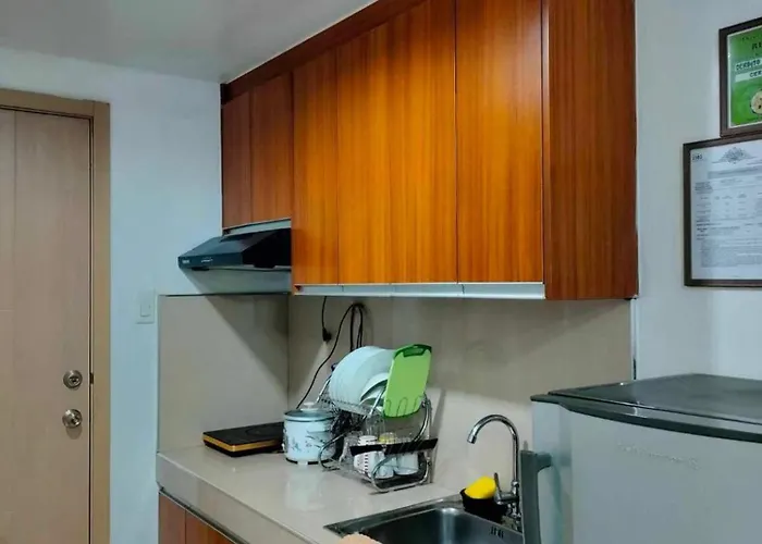 Luxurious In Quezon With Private Pool And Views Manila